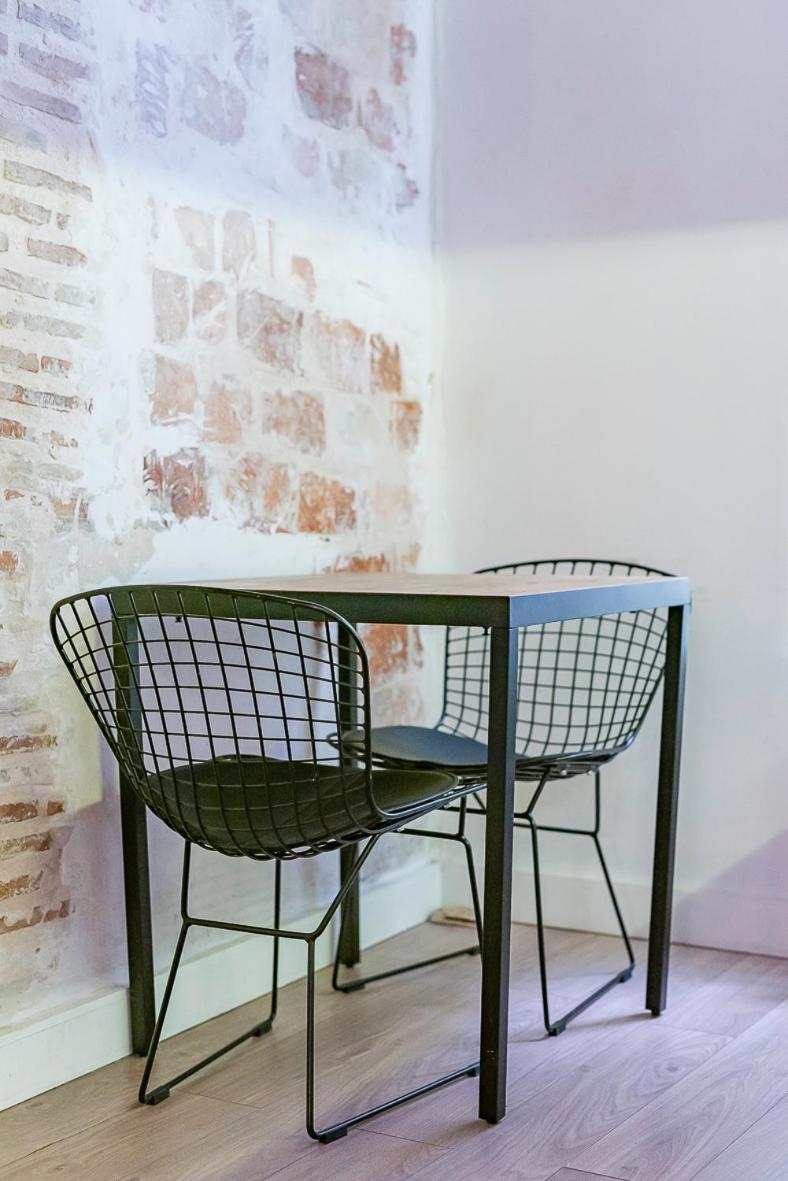 T1 Pop Tout Neuf Au Panier Marseille Luaran gambar